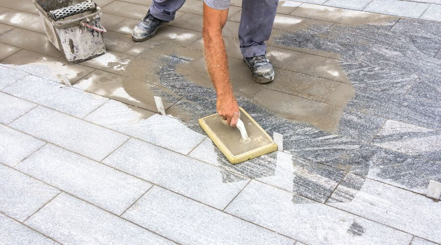 Professional gutter cleaning in Metcalfe, MS